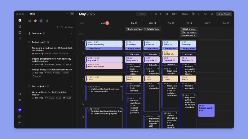 Mẫu giao diện nền tối đẹp
