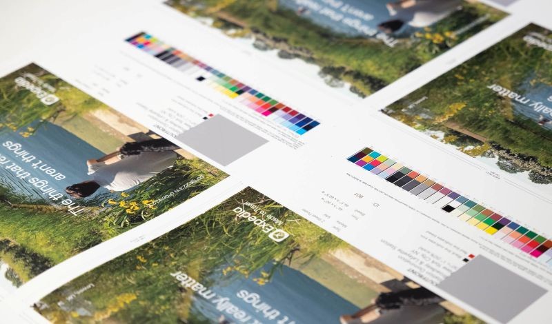 Sử dụng hệ màu CMYK