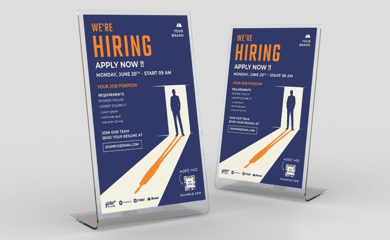 Thiết kế standee tuyển dụng