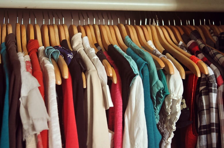Tìm nguồn hàng quần áo bán online ở đâu chất lượng, giá tốt?